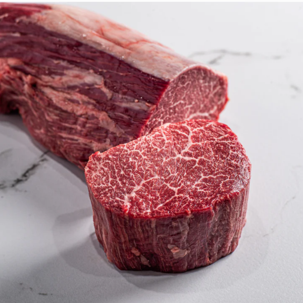 冰鮮M9級和牛牛柳整件原條3.3-3.6公斤