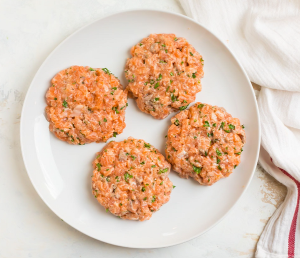 Frozen Tasmania Burger Kit -  4 x Salmon Patties and 4 x Sesame Brioche Bun